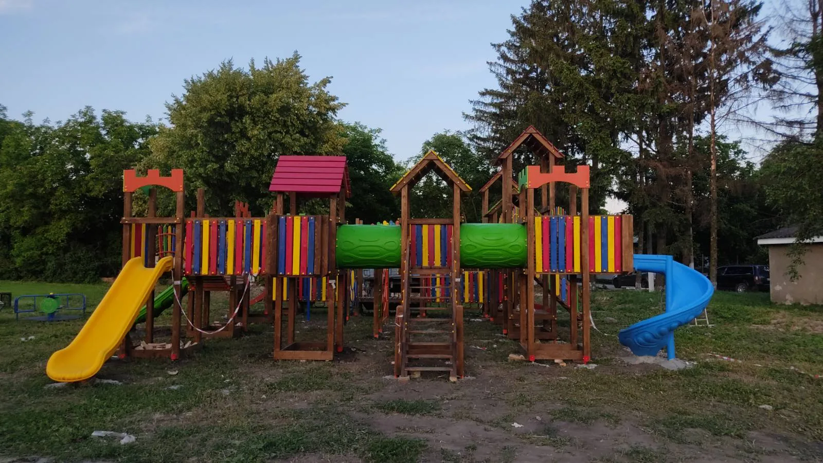 Lucrare Finalizată Teren de joaca 2025